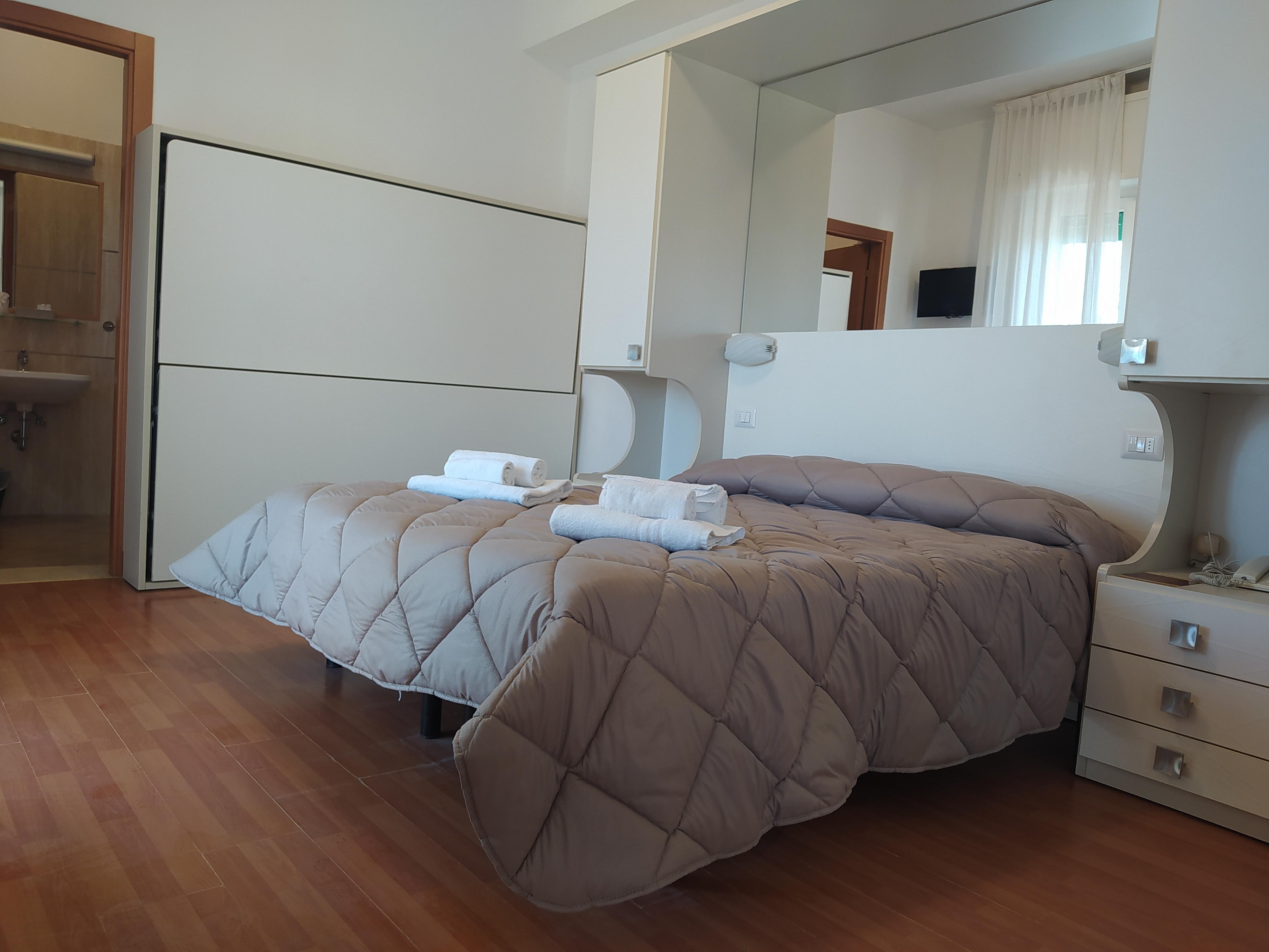 Hotel Butterfly Wellness & Spa ริมินี ภายนอก รูปภาพ
