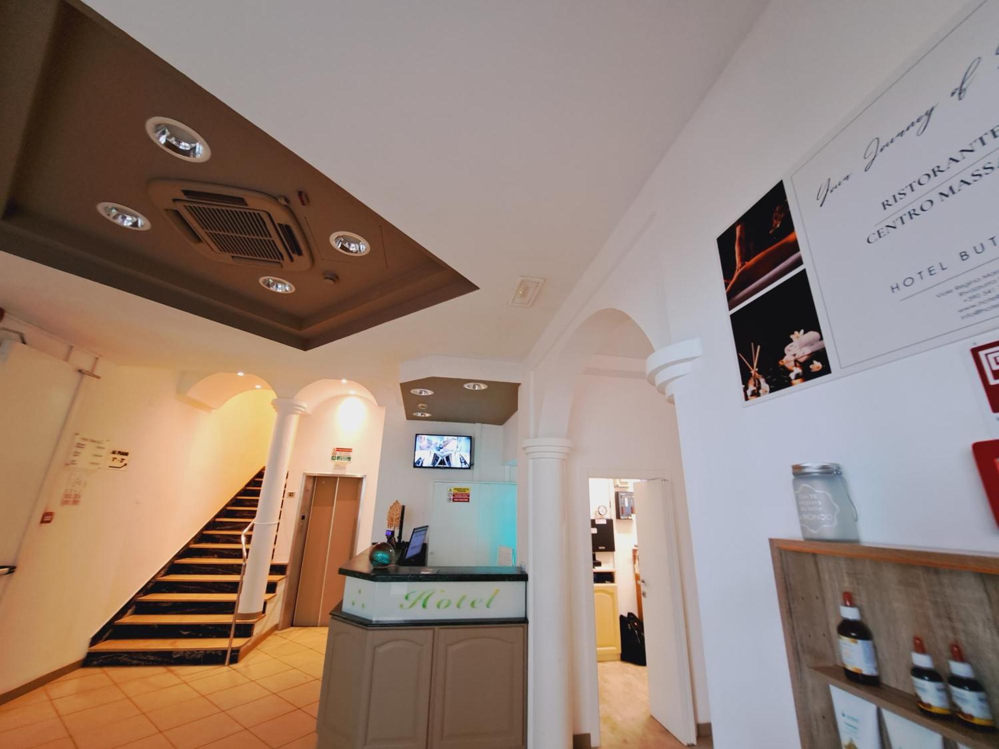 Hotel Butterfly Wellness & Spa ริมินี ภายนอก รูปภาพ