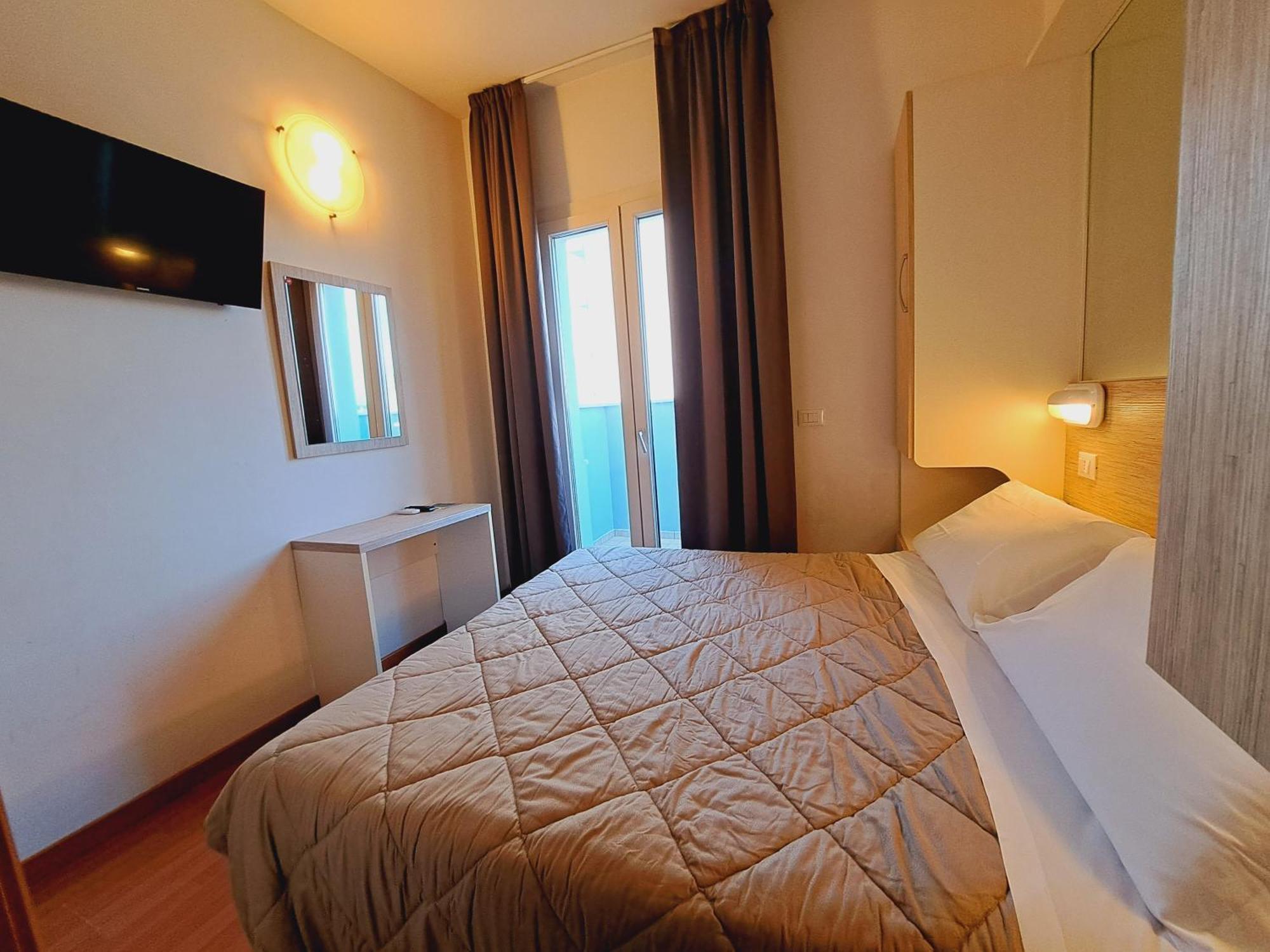 Hotel Butterfly Wellness & Spa ริมินี ภายนอก รูปภาพ